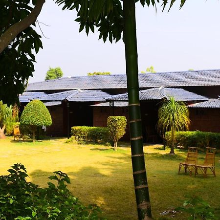 Anandvan Holiday Homes, Wai Esterno foto