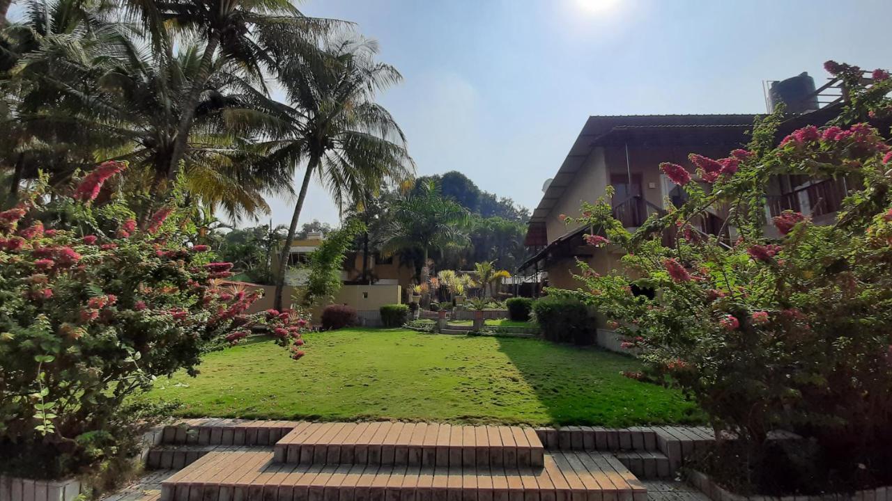 Anandvan Holiday Homes, Wai Esterno foto