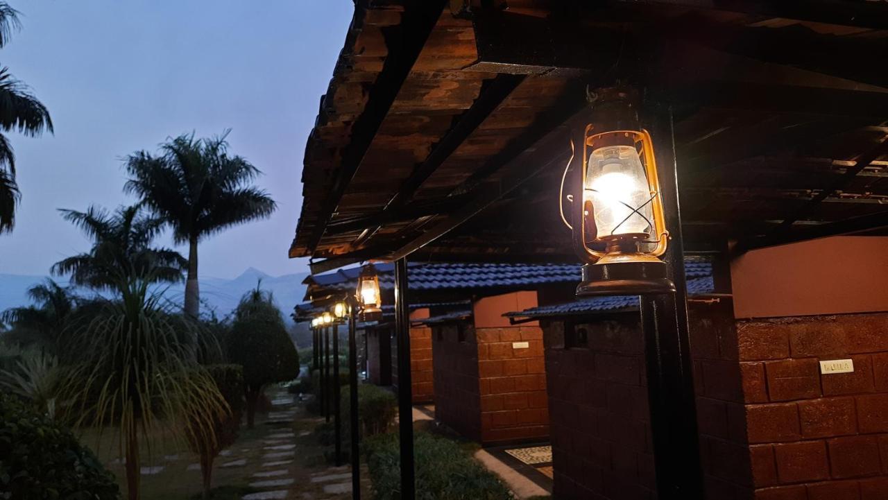 Anandvan Holiday Homes, Wai Esterno foto