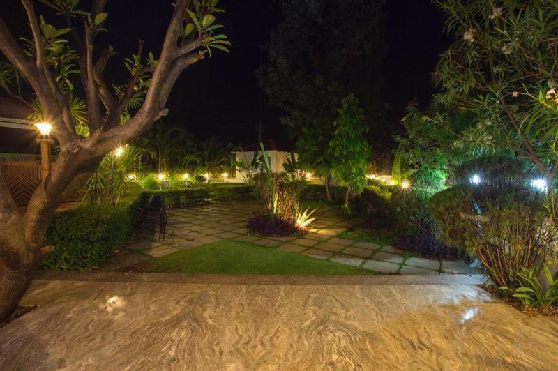 Anandvan Holiday Homes, Wai Esterno foto